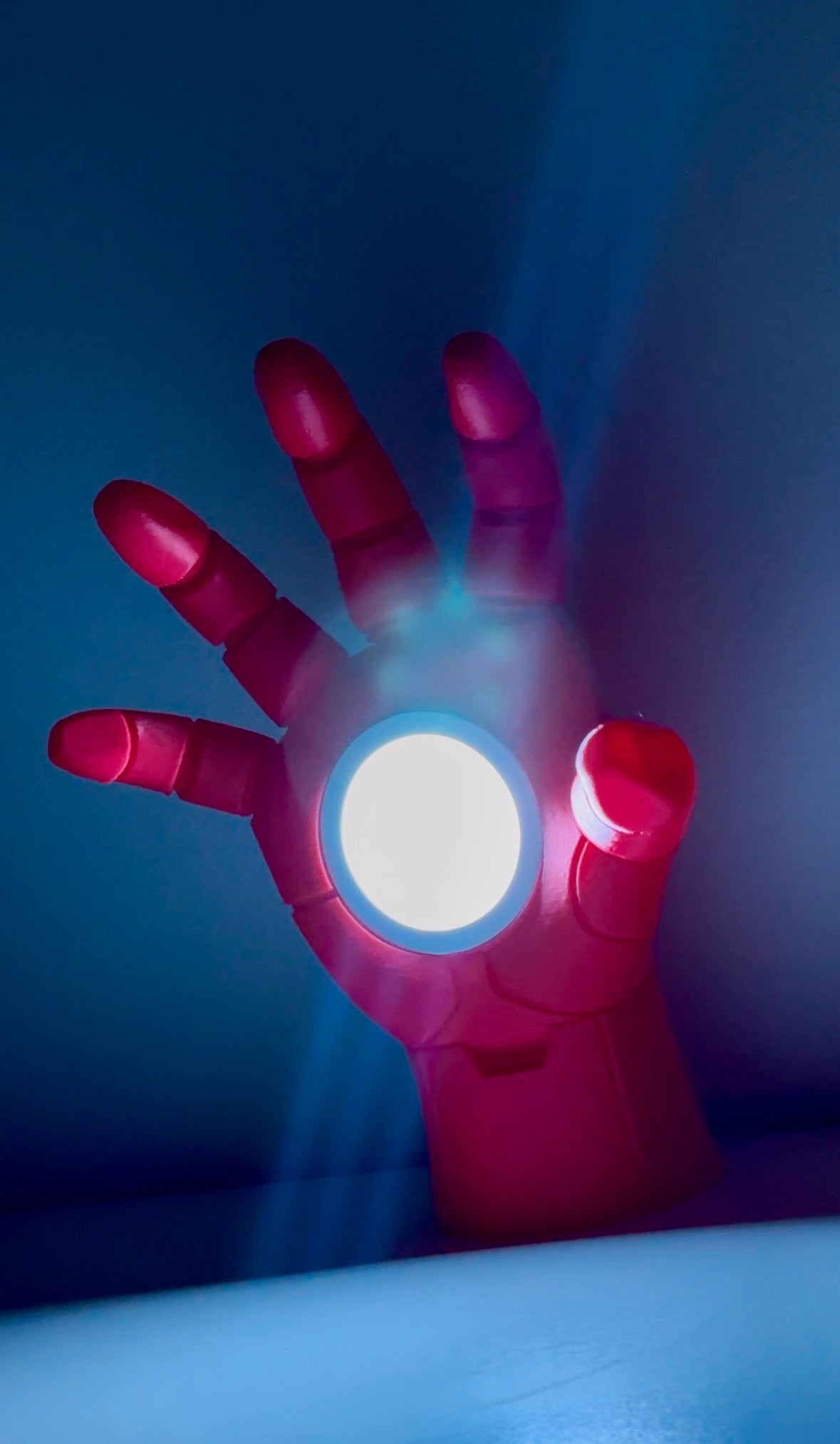 Lámpara LED Iron man